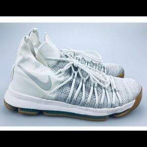 Nike Zoom KD Elite comes with box